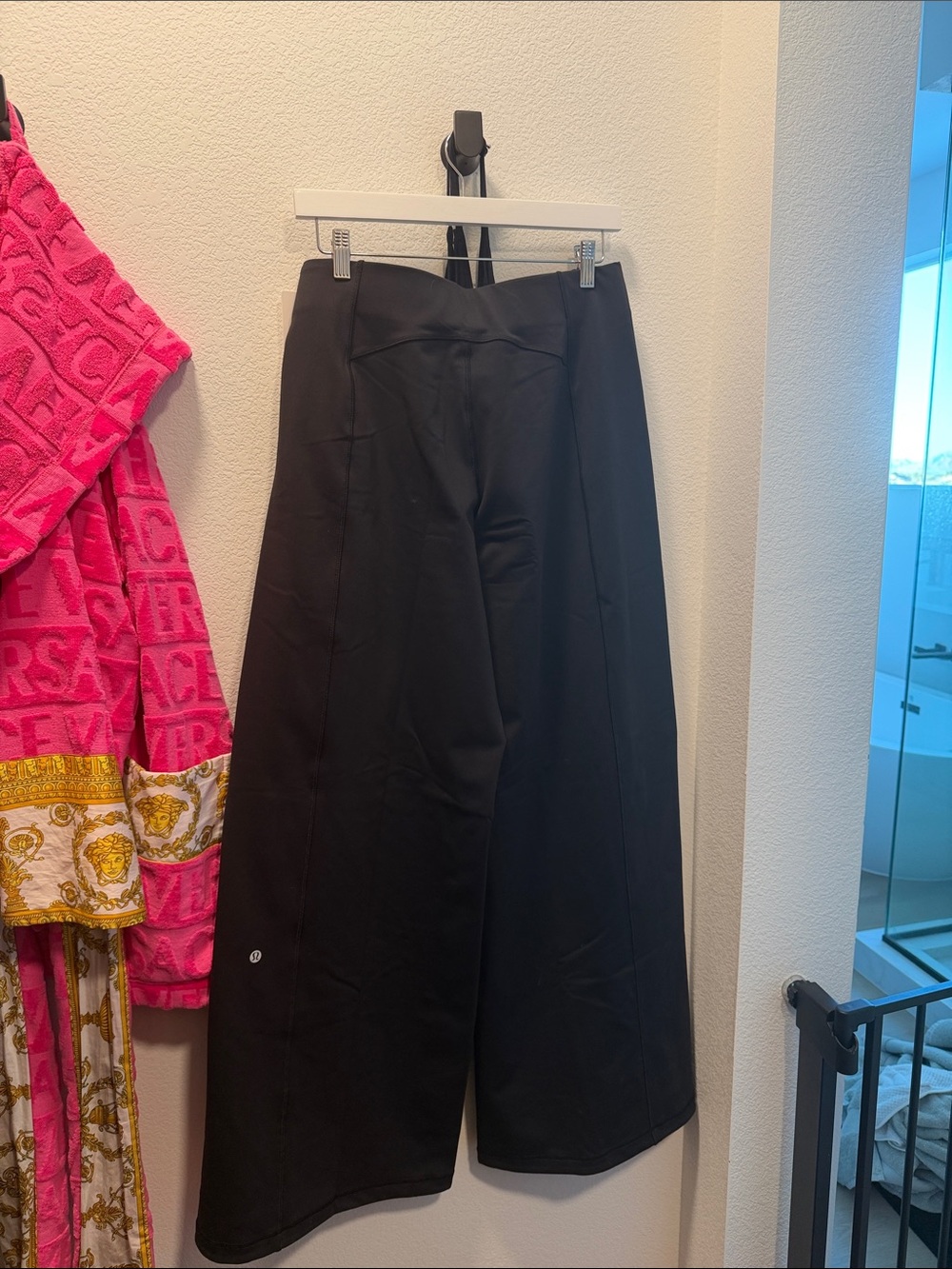 Lululemon Define High-Rise Wide-Leg Pant Luon - NWT - Med - Black - Picture 12 of 12